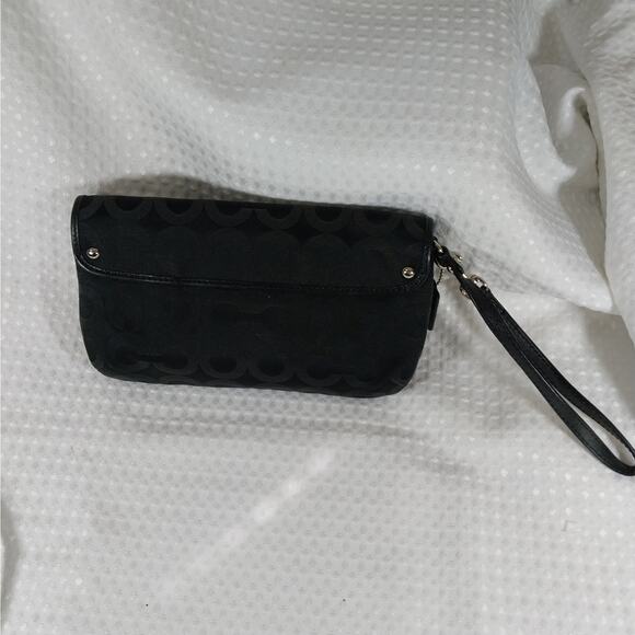 COACH! BLACK & BROWN LOGO FABRIC, LEATHER TRIM, GOLD CLASP WRISTLET, WALLET! - Picture 4 of 11